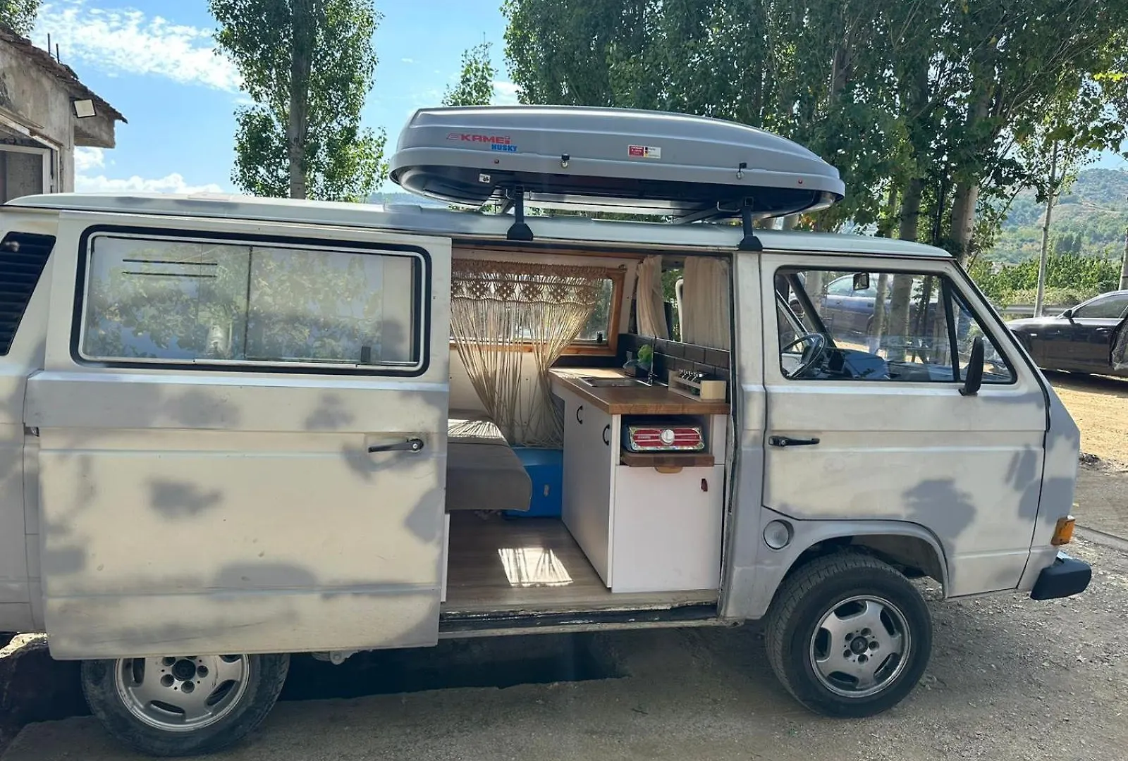 Кемпинг Rent Van Dibs Тирана